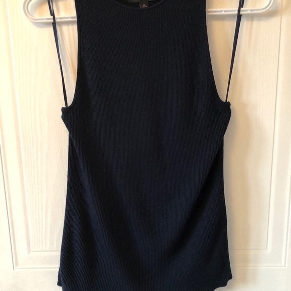 Banana Republic Ripped Tank - Picture 3 of 3